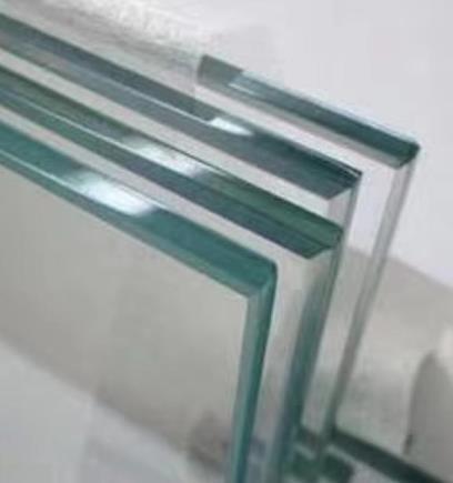 Processamento de vidro CNC